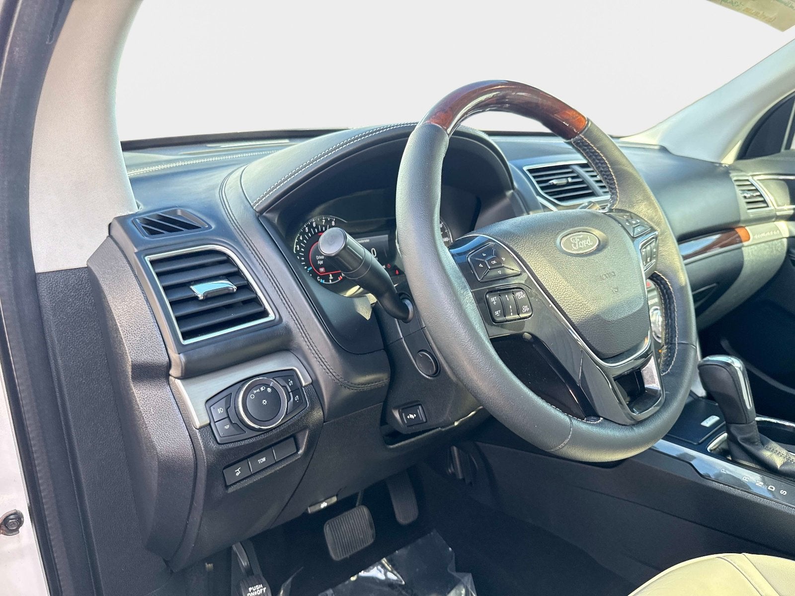 2019 Ford Explorer Platinum