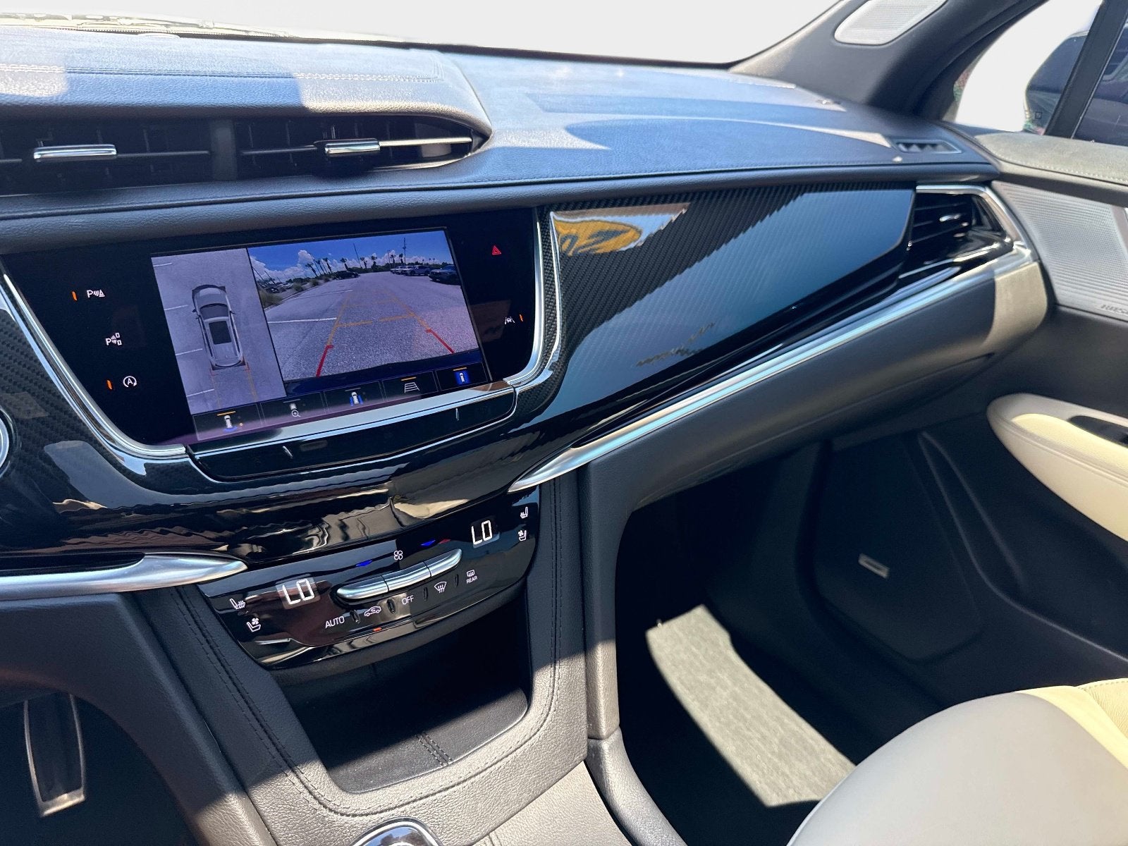2024 Cadillac XT6 AWD Sport
