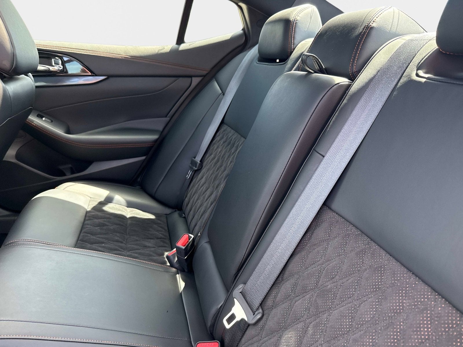 2022 Nissan Maxima SR