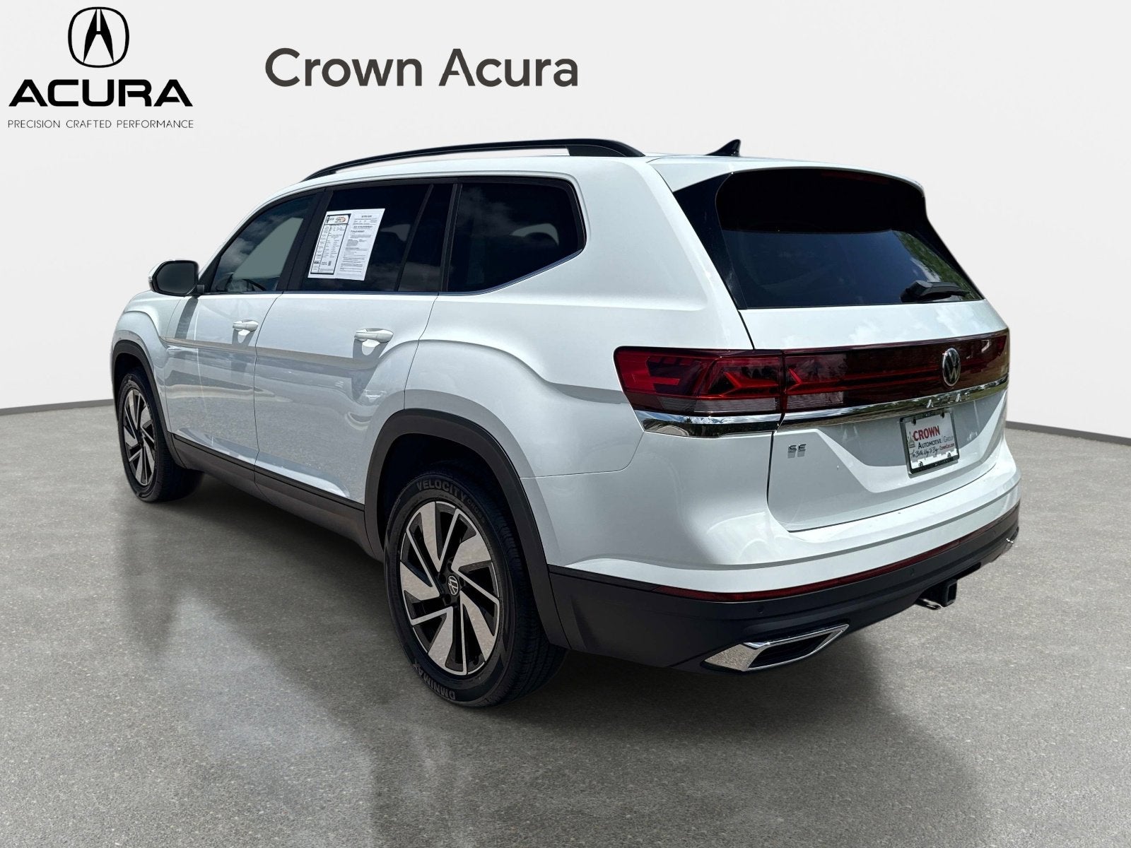 2024 Volkswagen Atlas 2.0T SE w/Technology