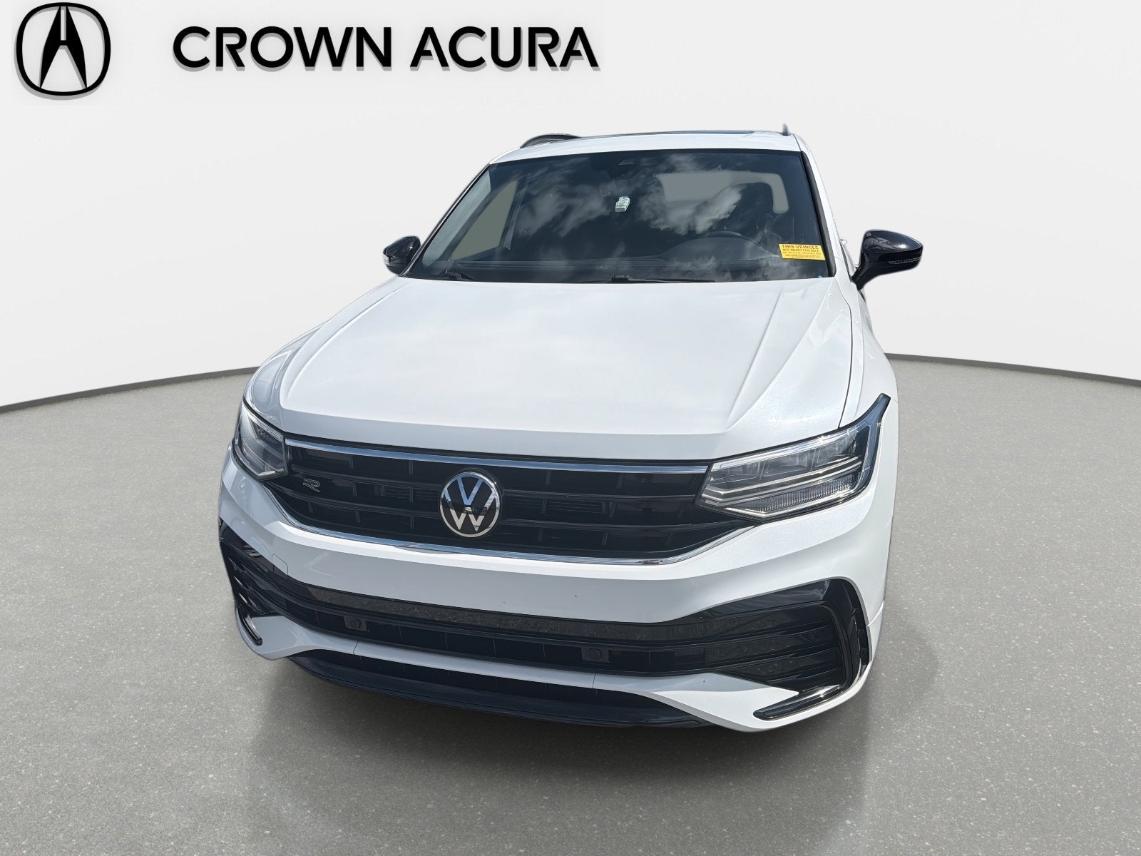 2023 Volkswagen Tiguan SE R-Line Black