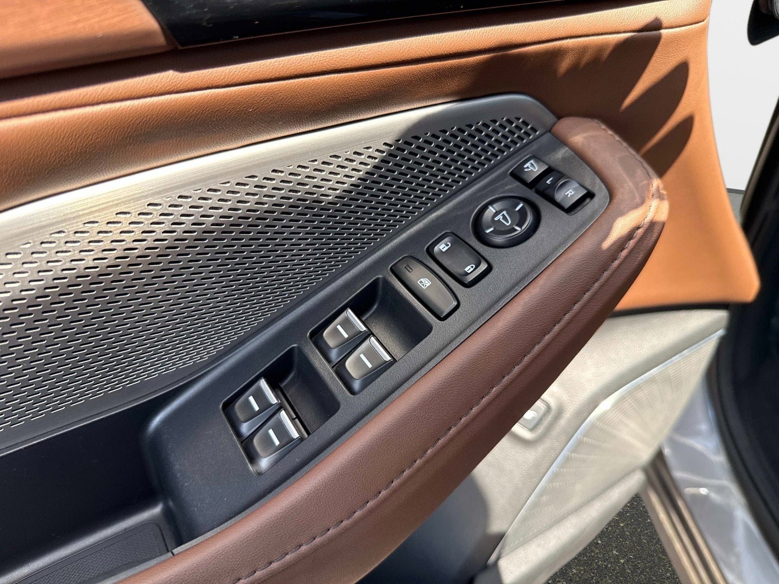 2023 Acura MDX w/Technology Package