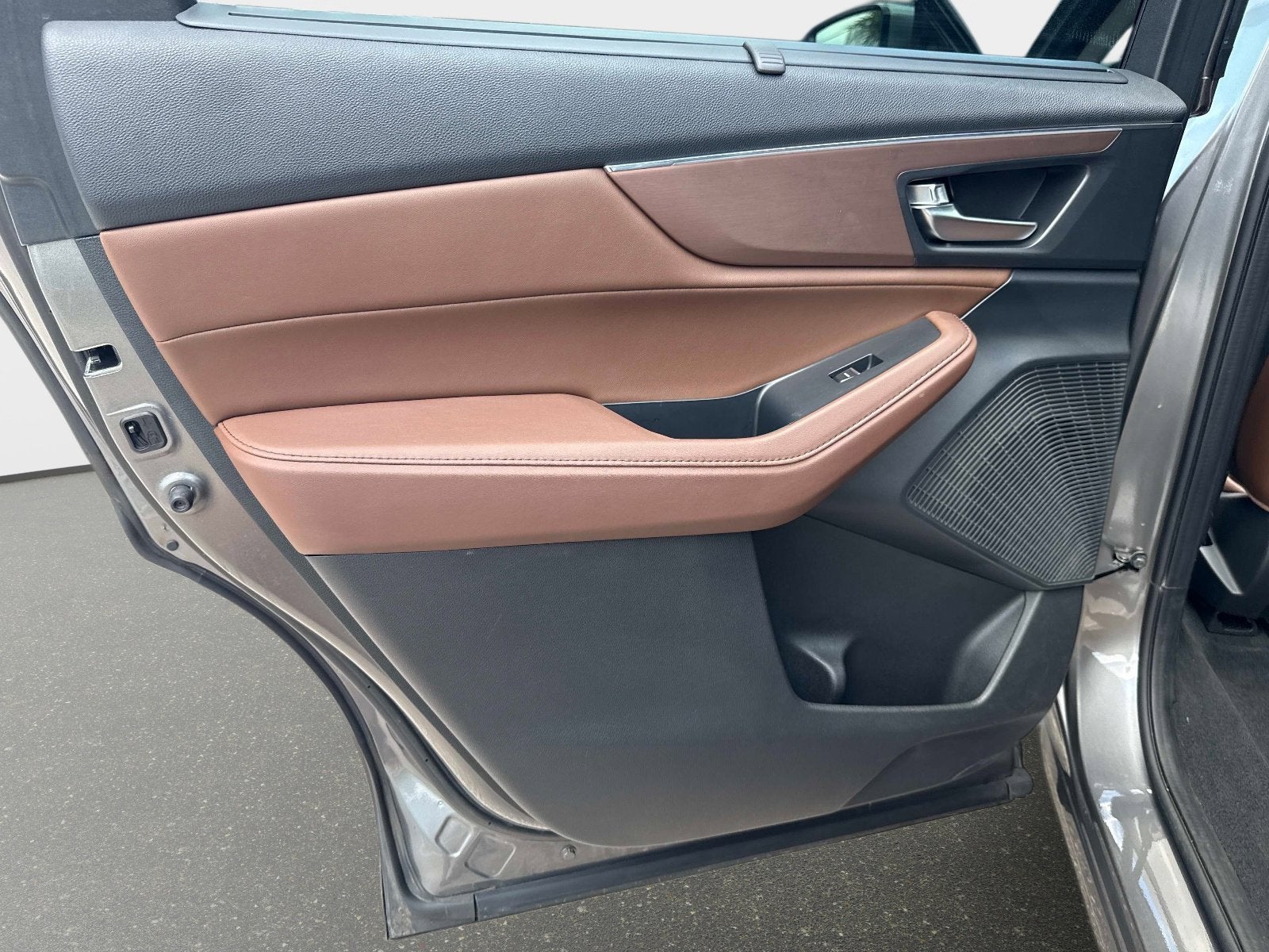 2023 Acura MDX w/Technology Package