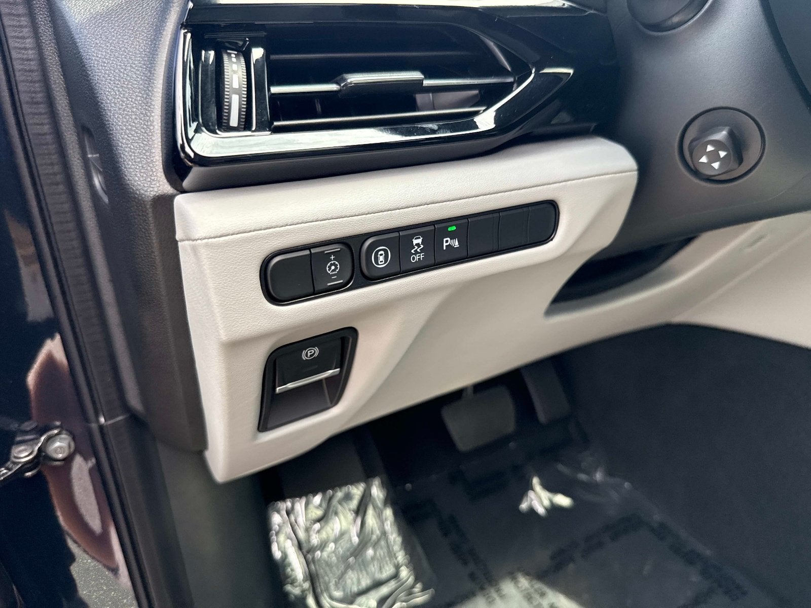 2025 Acura MDX w/Technology Package