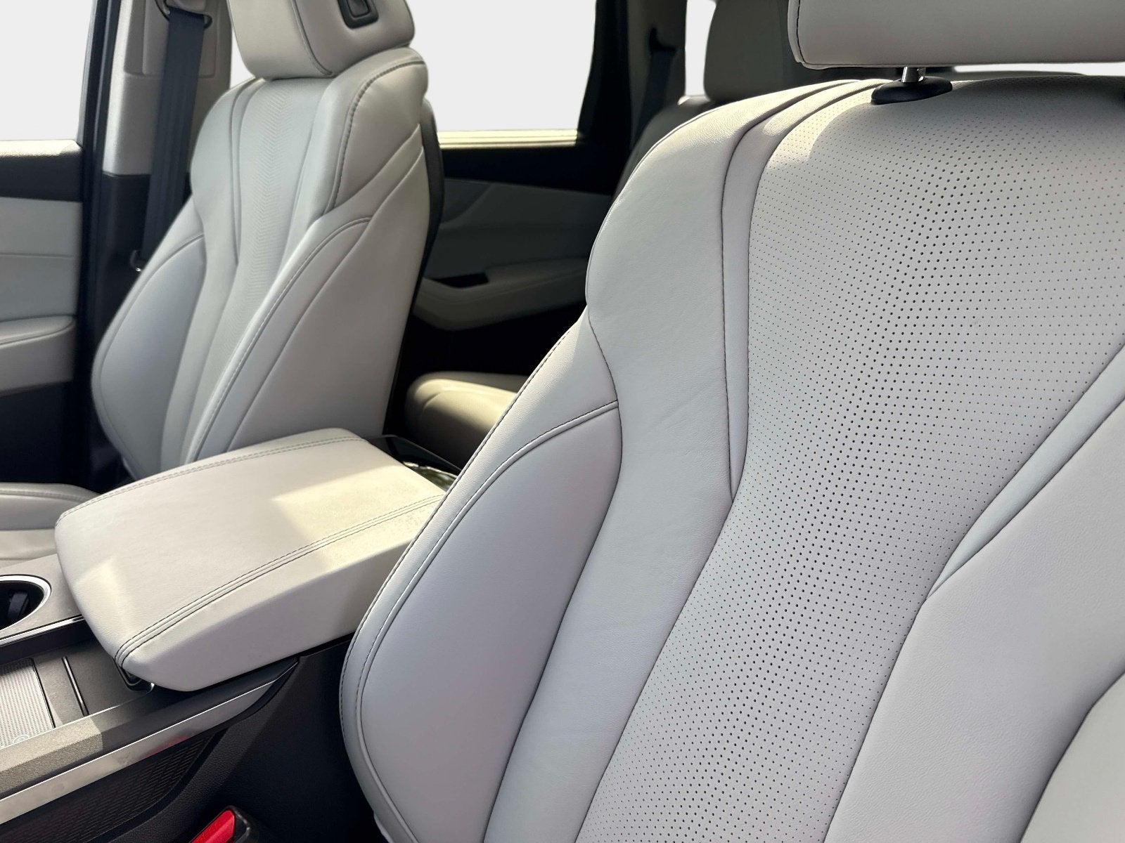 2025 Acura MDX w/Technology Package