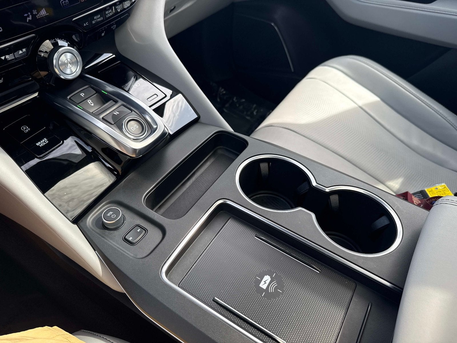 2025 Acura MDX w/Technology Package