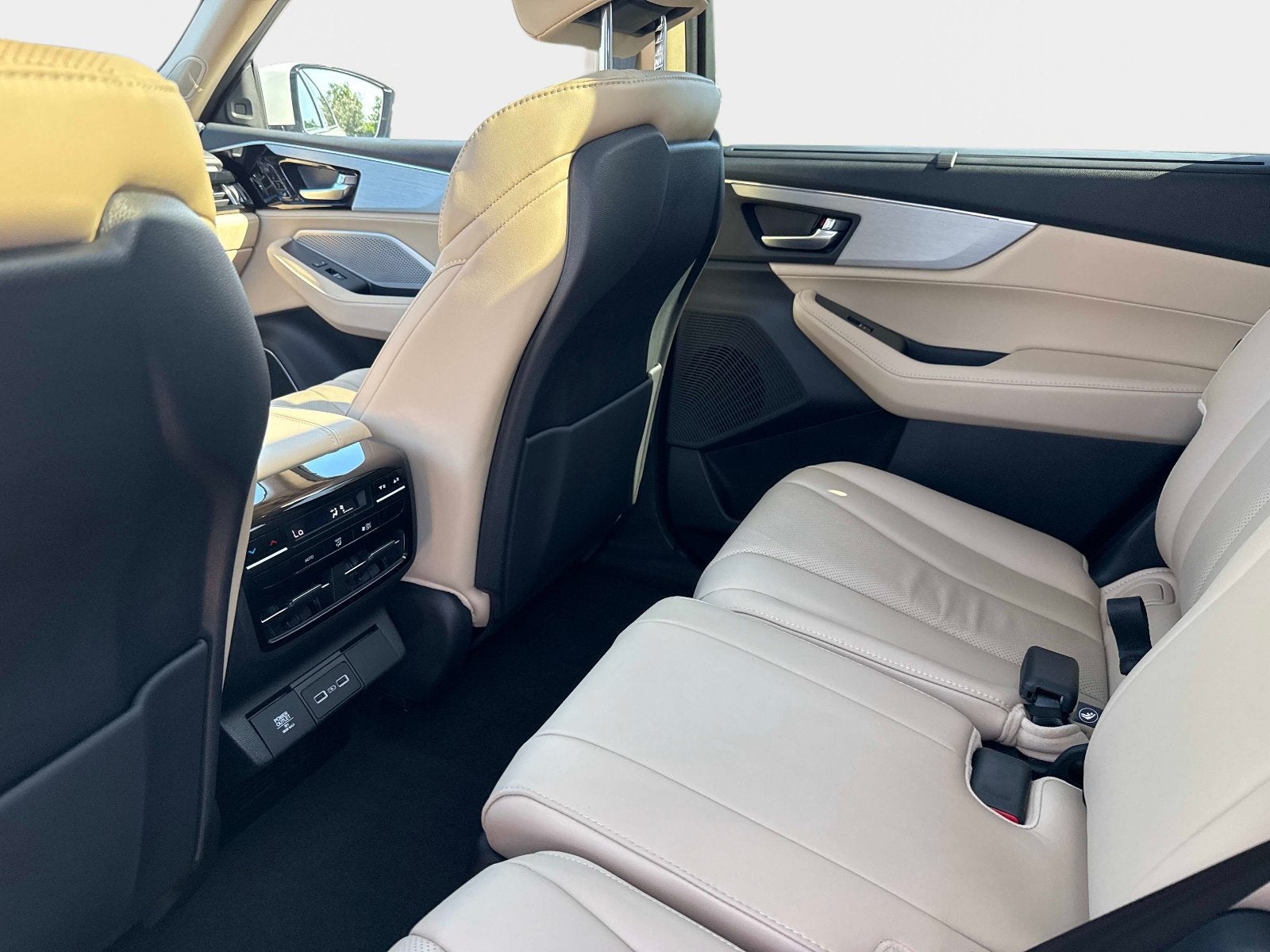 2024 Acura MDX w/Technology Package