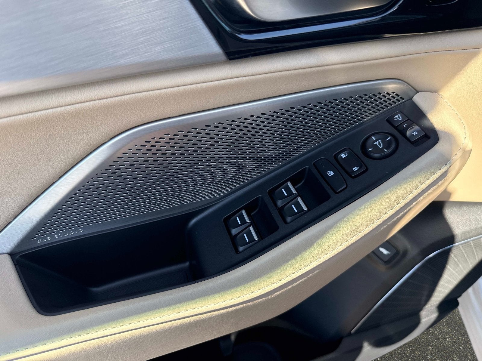 2024 Acura MDX w/Technology Package