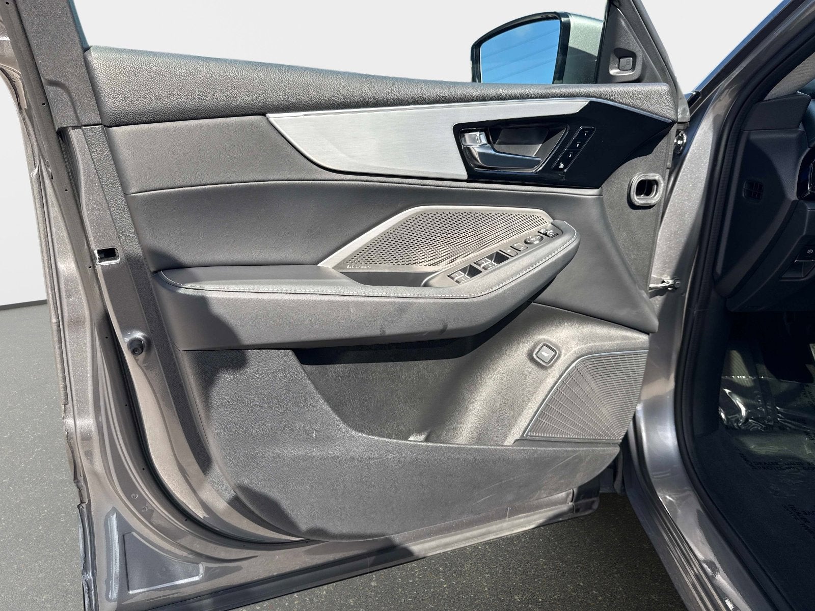 2023 Acura MDX w/Technology Package