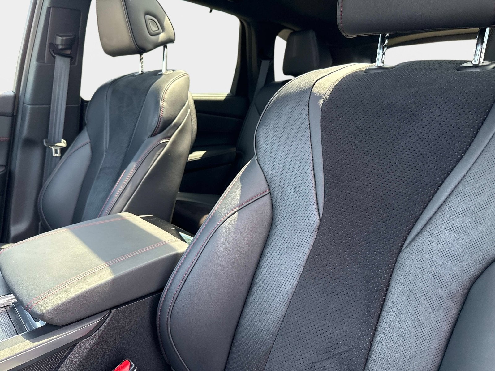 2023 Acura MDX w/A-Spec Package