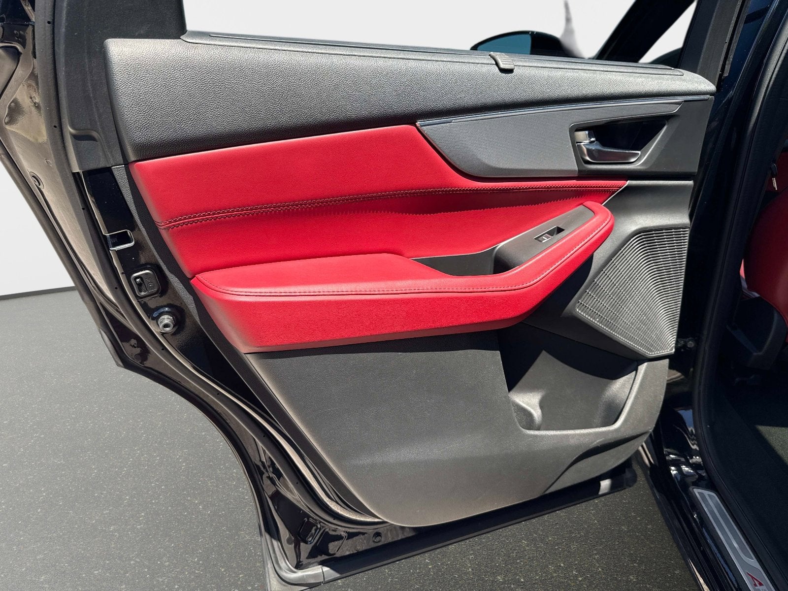 2023 Acura MDX w/A-Spec Package