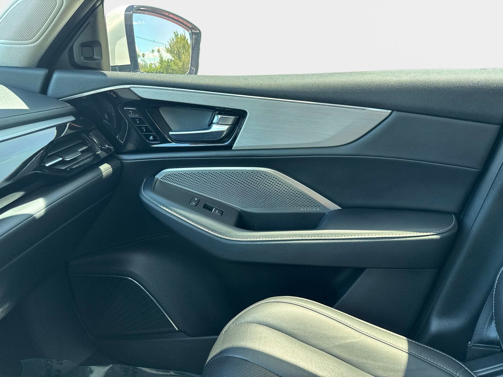 2023 Acura MDX w/Technology Package