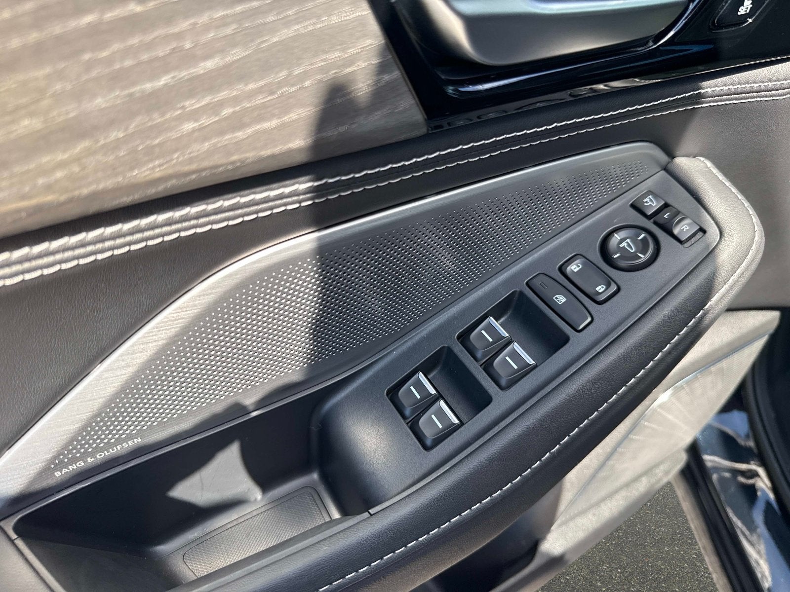 2026 Acura MDX w/Advance Package