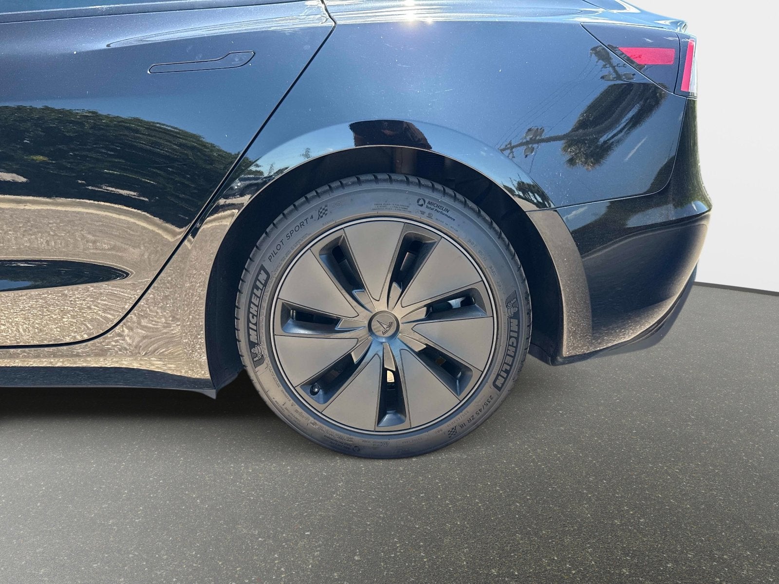2024 Tesla Model 3 Long Range