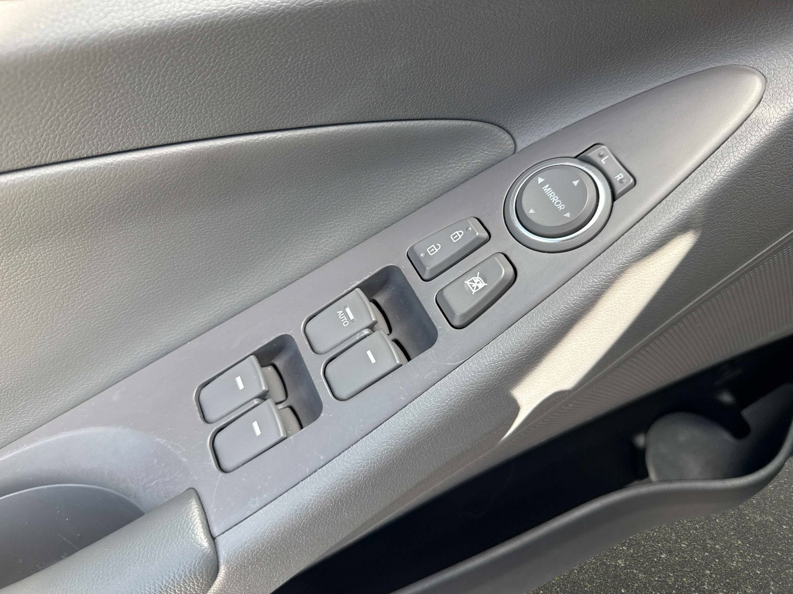 2015 Hyundai Sonata Hybrid Base