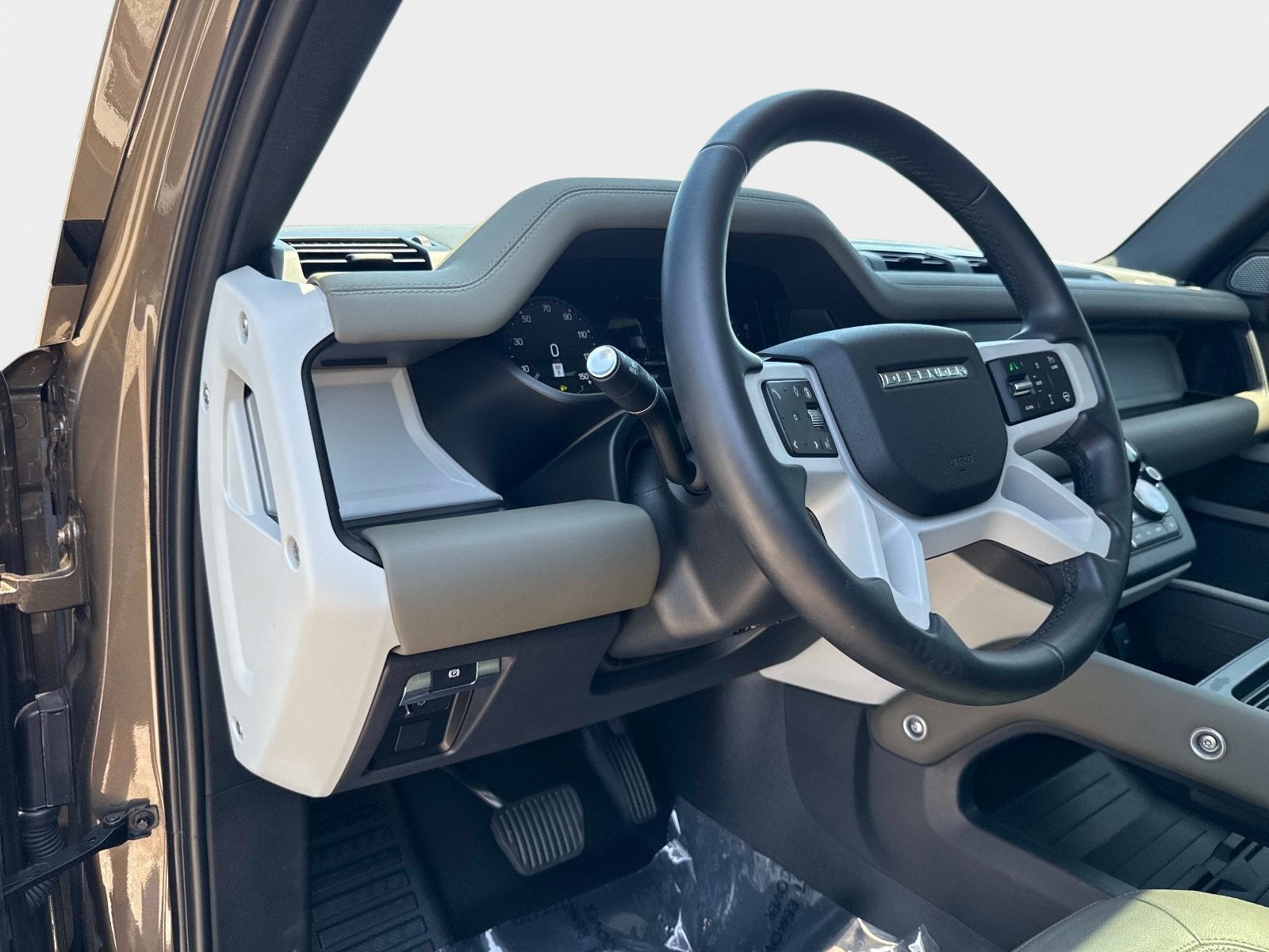 2024 Land Rover Defender S