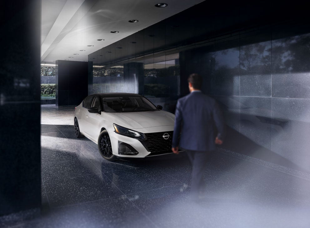 Crown Nissan in St. Petersburg FL