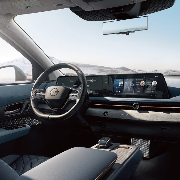 Crown Nissan in St. Petersburg FL